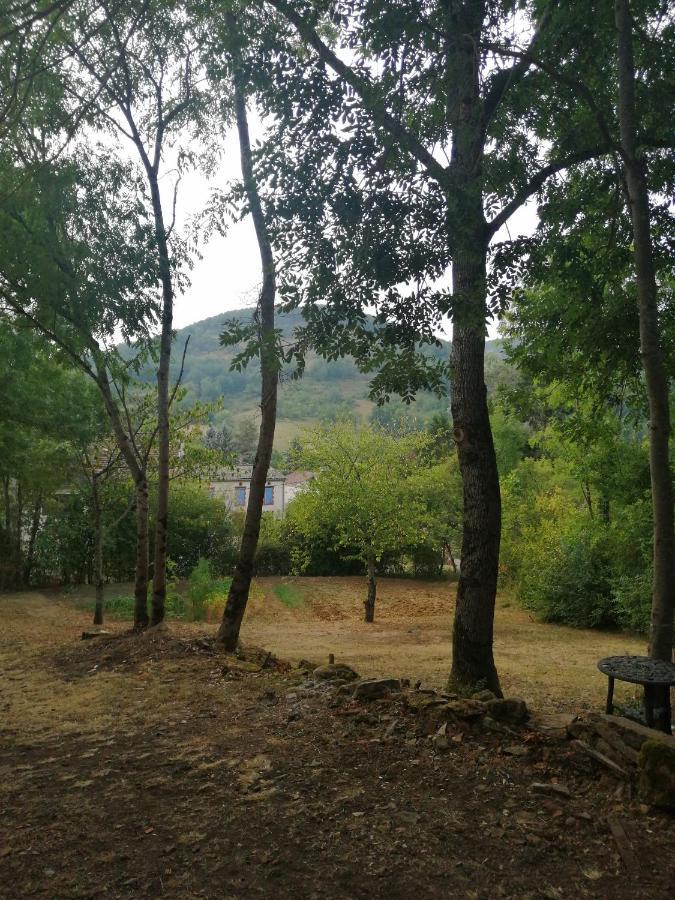 Location De Vacances A Neylis Avec Vue Sur Les Forets Et Les Champs Carla-de-Roquefort Buitenkant foto
