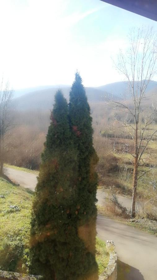 Location De Vacances A Neylis Avec Vue Sur Les Forets Et Les Champs Carla-de-Roquefort Buitenkant foto