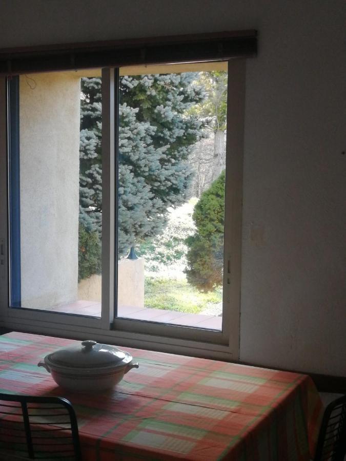 Location De Vacances A Neylis Avec Vue Sur Les Forets Et Les Champs Carla-de-Roquefort Buitenkant foto